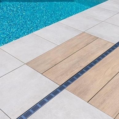 Canaletta con griglie - StepDrain - ACO Building Drainage - griglia in acciaio / per pavimentazione / per terrazza