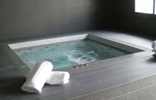 Spa da incasso - PLAZZA - Clairazur - quadrata / 6 posti / in mosaico