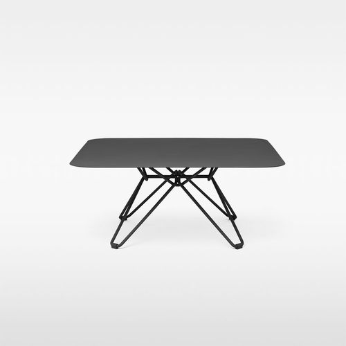 Tavolino basso contemporaneo - TIO - Massproductions - in acciaio galvanizzato / in laminato / rotondo
