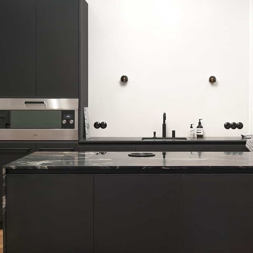 Cucina contemporanea - DB - MYKILOS - in rovere / in pietra / in ardesia