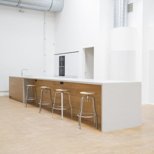Cucina contemporanea - BWI - MYKILOS - in legno / in frassino / in calcestruzzo