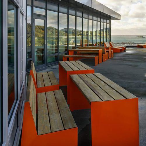 Tavolo contemporaneo - BLOC - Vestre - in corten / con supporto in acciaio / rettangolare