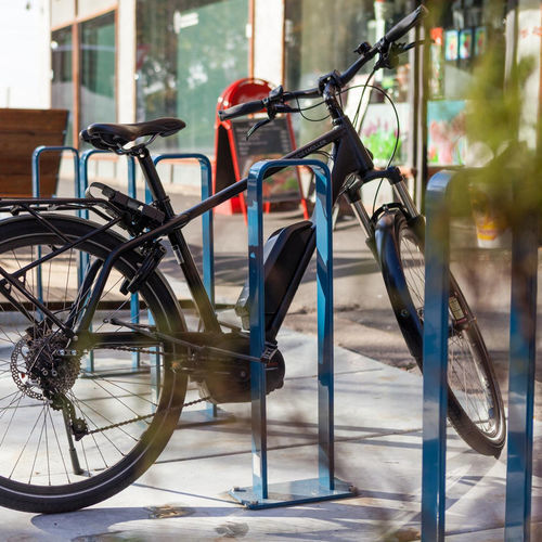 Parklet in acciaio - CYCLING - Vestre - modulare / ecologico / con rastreilliera per biciclette integrata