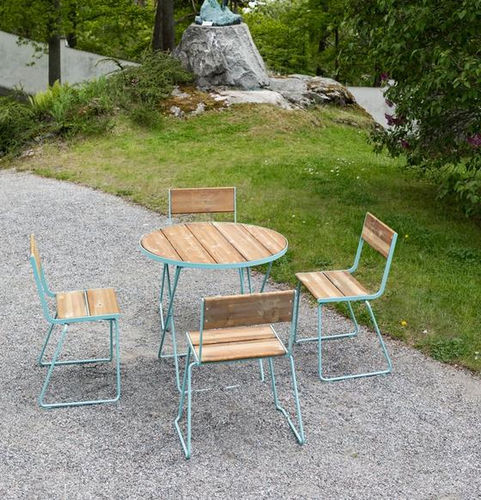 Tavolo da picnic contemporaneo - APRIL GO - Vestre - in legno / con supporto in acciaio galvanizzato / rotondo