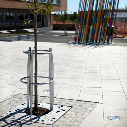 Griglia di protezione per alberi in acciaio galvanizzato a caldo - URBAN  - Vestre