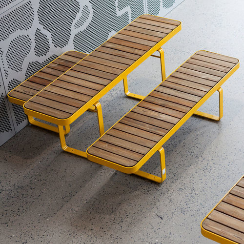 Tavolo da picnic contemporaneo - FORUM  - Vestre - in legno / con supporto in acciaio galvanizzato / rettangolare