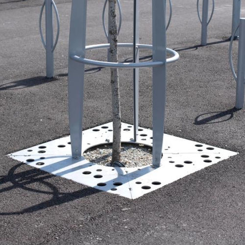 Griglia per alberi quadrata - URBAN  - Vestre - in acciaio galvanizzato / tagliata al laser / traforata