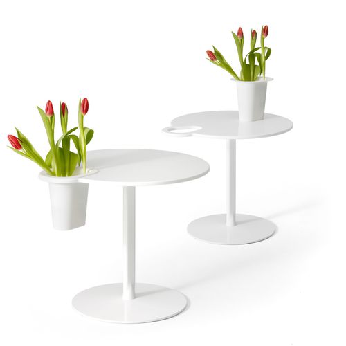 Tavolo contemporaneo - GRIP - OFFECCT - in Corian® / rotondo / professionale