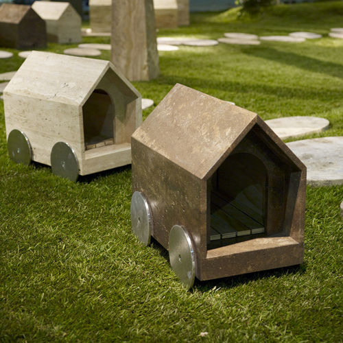 Cuccia per cane in travertino - PET VILLAGE - Arredo di Pietra srl