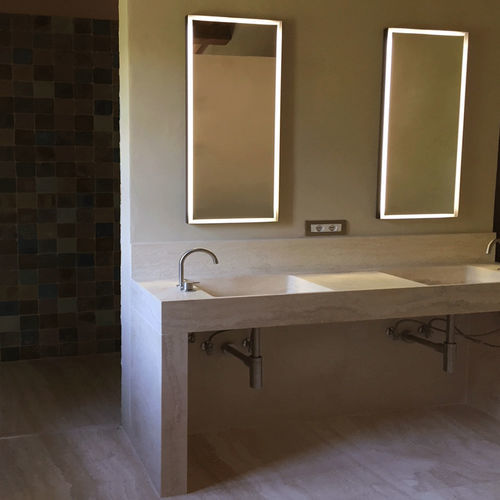 Piano lavabo doppio - Arredo di Pietra srl - in travertino / su misura