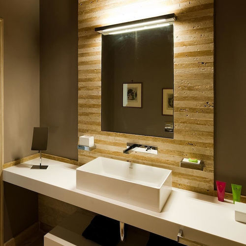 Lavabo sospeso - Arredo di Pietra srl - in travertino / con piano integrato / su misura