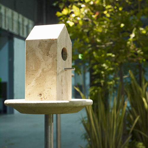 Nido per uccelli in travertino - PET VILLAGE - Arredo di Pietra srl - autoportante