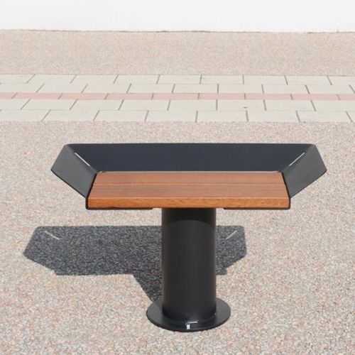 Sgabello da esterno - ORIA  - univers & cité | mobilier urbain - contemporaneo / in legno / con supporto in acciaio