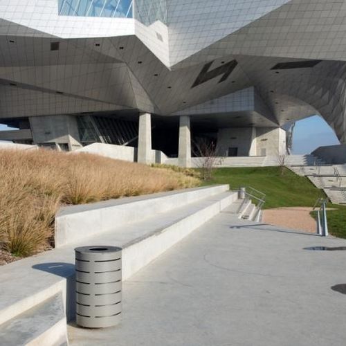 Portarifiuti pubblico - AMANDINE - univers & cité | mobilier urbain - per raccolta differenziata / da terra / da parete