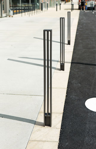 Paletto di sicurezza - ARLO - univers & cité | mobilier urbain - fisso / amovibile / in acciaio con rivestimento a polvere