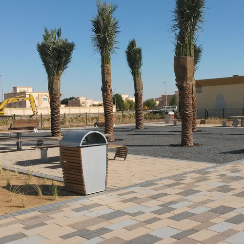 Portarifiuti pubblico - DOME - VASART URBAN DESIGN - in metallo verniciato / in legno / con coperchio
