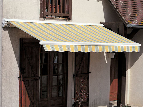 Tenda da sole a cassonetto - FIGARI - FRANCIAFLEX - manuale / a motore / per terrazza