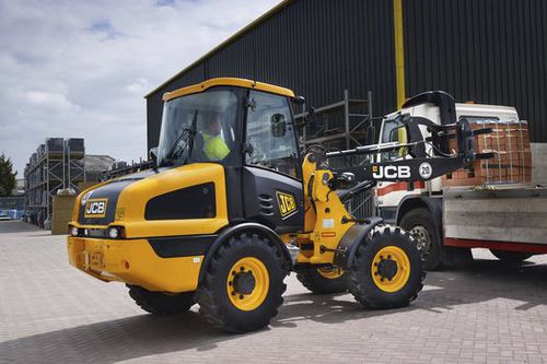 Terna standard - 427 - JCB Deutschland GmbH