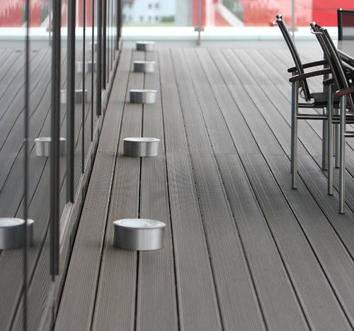Listone per esterno in legno composito - POPULAR SELECT - NATURinFORM GmbH - aspetto legno / contract / PEFC
