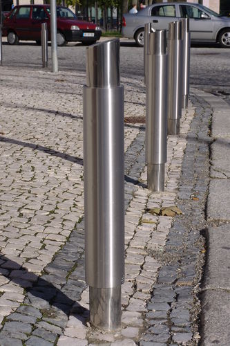 Dissuasore di sicurezza - KIKO - EUROBOLLARD - fissa / in acciaio inossidabile / alta