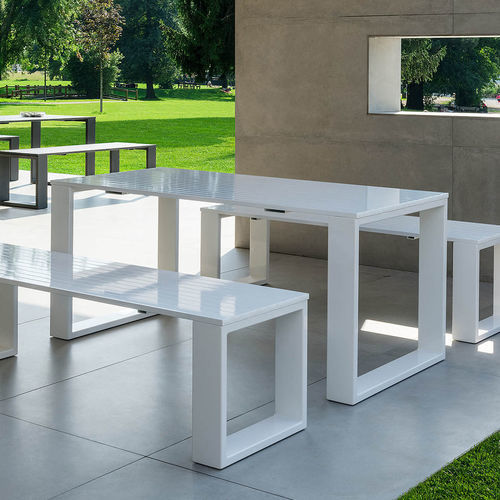 Tavolo contemporaneo - URANO DINNER - Crema Outdoor S.r.l. - in alluminio / in acciaio inossidabile / con supporto in alluminio