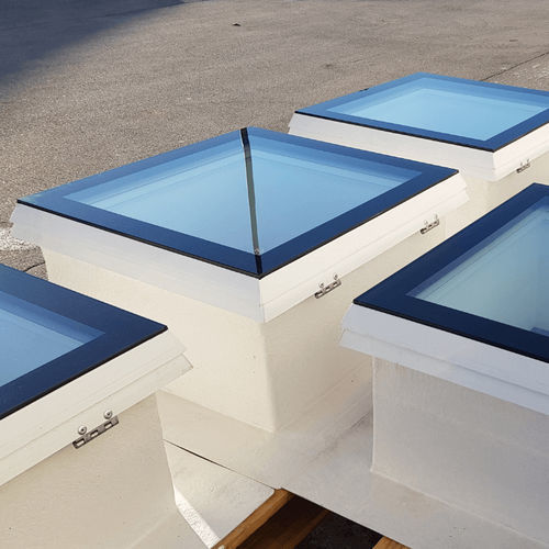 Lucernario per tetto - SKYGLASS - Akripol d.o.o. - per tetto piano / per sistema di ventilazione / elettrico