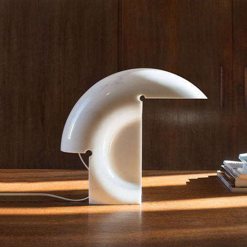 Lampada da tavolo - BIAGIO - FLOS - in marmo / contemporanea / con cavo
