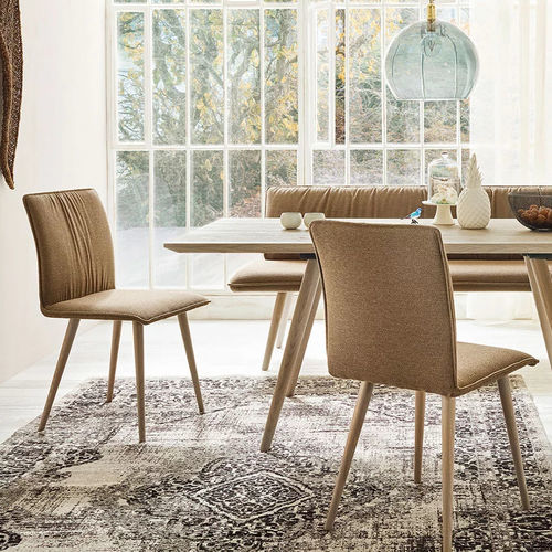 Sedia da pranzo contemporanea - LISTO - ANREI - Reisinger GmbH - da interno / in tessuto / con supporto in quercia