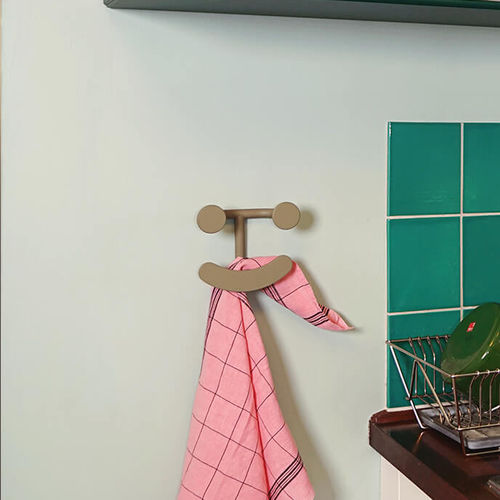 Appendiabiti a muro - HAPPY HOOK - Fritz Hansen - contemporaneo / in acciaio con rivestimento a polvere / verde