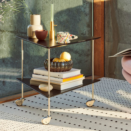 Tavolo d'appoggio contemporaneo - AJ - Fritz Hansen - in MDF / in noce / con supporto in acciaio