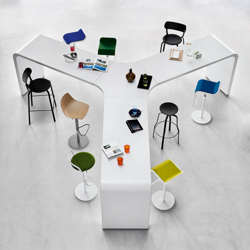 Tavolo contemporaneo - BRUNCH - Lapalma - in legno / in laminato / con supporto in metallo laccato