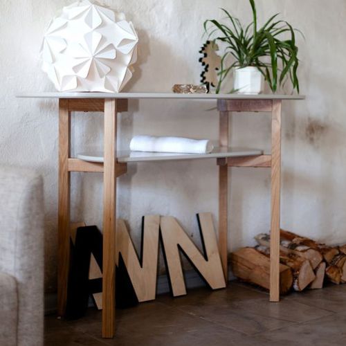 Consolle contemporanea - CEE - Woodman Ltd. - impiallacciata in legno / in MDF / con supporto in quercia
