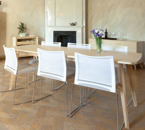 Tavolo da pranzo contemporaneo - KENSAL - Woodman Ltd. - impiallacciato in legno / con supporto in quercia / rettangolare