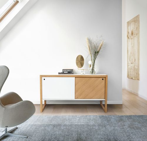 Credenza contemporanea - CUBIS - Woodman Ltd. - in legno massiccio / con ripiano / bianca