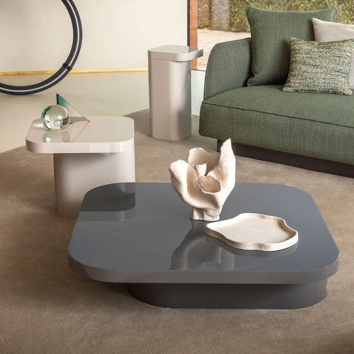 Tavolino basso contemporaneo - KUBLO - desiree divani - in MDF laccato / con supporto in metallo / rettangolare