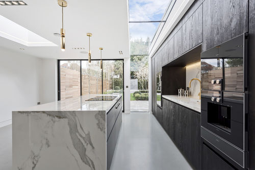 Cucina contemporanea - SUCH DESIGNS - BORA Vertriebs GmbH & Co KG - in marmo / con isola