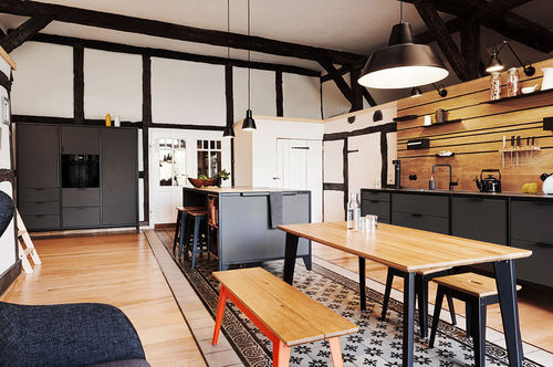 Cucina in stile industriale - Landhaus Jan Cray - BORA Vertriebs GmbH & Co KG - in legno / modulare