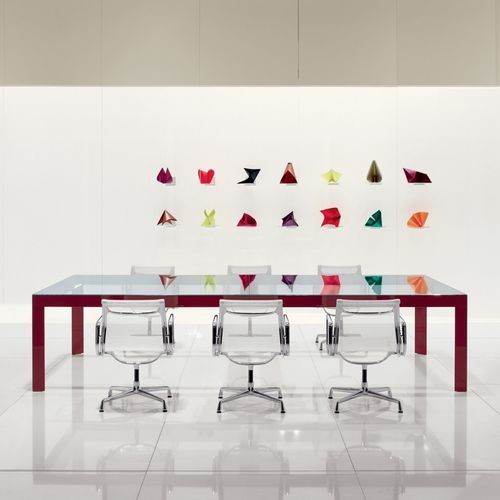Tavolo da riunione contemporaneo - NAÒS - UNIFOR - in laminato / in vetro / con supporto in alluminio