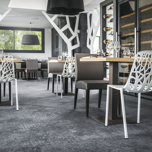 Moquette tufted - CONCRETE CONFORT+ - Balsan - in plastica / per hotel / per edificio
