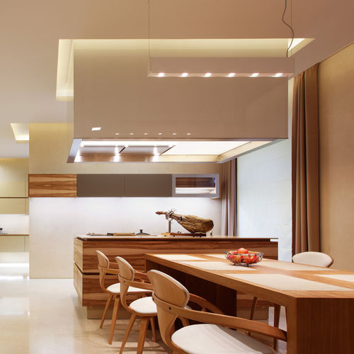 Cucina contemporanea - Penthouse Berlin - eggersmann küchen GmbH & Co. KG - impiallacciata in legno / in noce / con isola