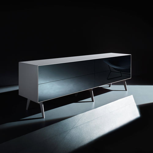 Credenza con piedi alti - NEX GLAMOUR - Piure GmbH - contemporanea / in vetro / bianca