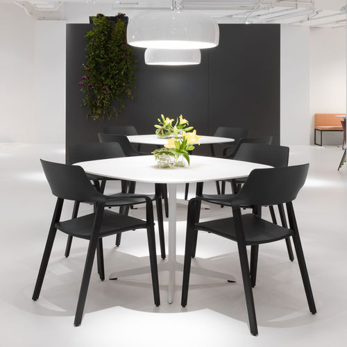 Tavolino basso contemporaneo - BREAK - Haworth Europe - in HPL / in ABS / con supporto in metallo