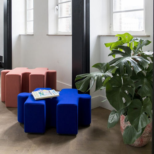 Pouf contemporaneo - BUZZIPUZZLE - Haworth Europe - in tessuto / in espanso / modulare