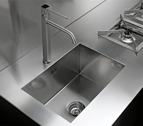 Piano di lavoro in acciaio - HOLES - STEEL TIME SRL - da cucina
