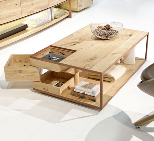 Tavolino basso contemporaneo - V-Cube - Voglauer Möbelwerk Gschwandtner & Zwilling GmbH & Co. KG - in rovere / con supporto in quercia / rettangolare