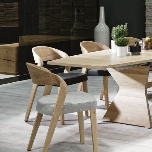 Sedia da pranzo contemporanea - V-Montana  - Voglauer Möbelwerk Gschwandtner & Zwilling GmbH & Co. KG - da interno / in tessuto / in pelle
