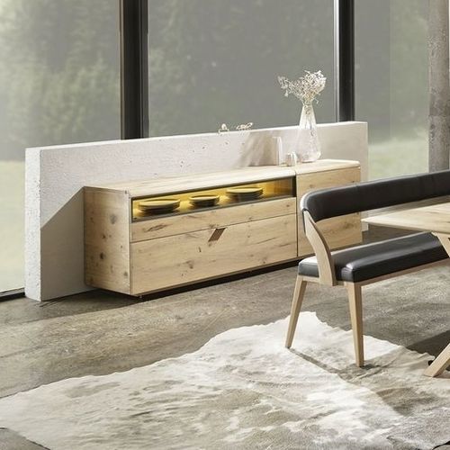 Credenza contemporanea - V-Cube - Voglauer Möbelwerk Gschwandtner & Zwilling GmbH & Co. KG - in rovere / in metallo / in vetro