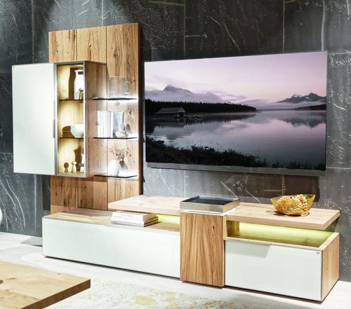 Parete attrezzata TV contemporaneo - V-Alpin - Voglauer Möbelwerk Gschwandtner & Zwilling GmbH & Co. KG - in rovere / in vetro / modulare