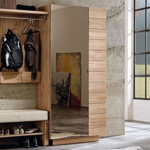 Armadio contemporaneo - V-Montana  - Voglauer Möbelwerk Gschwandtner & Zwilling GmbH & Co. KG - in rovere / con ante battenti / a specchio