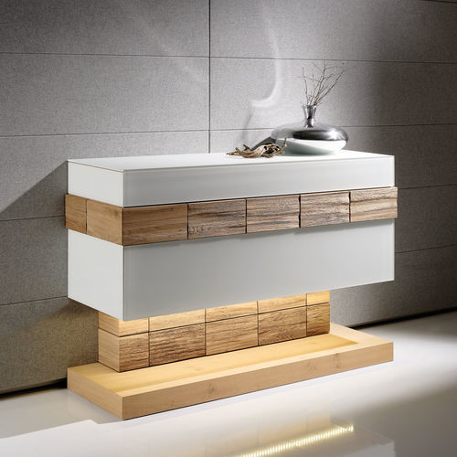Credenza alta VMontana Voglauer Möbelwerk Gschwandtner & Zwilling